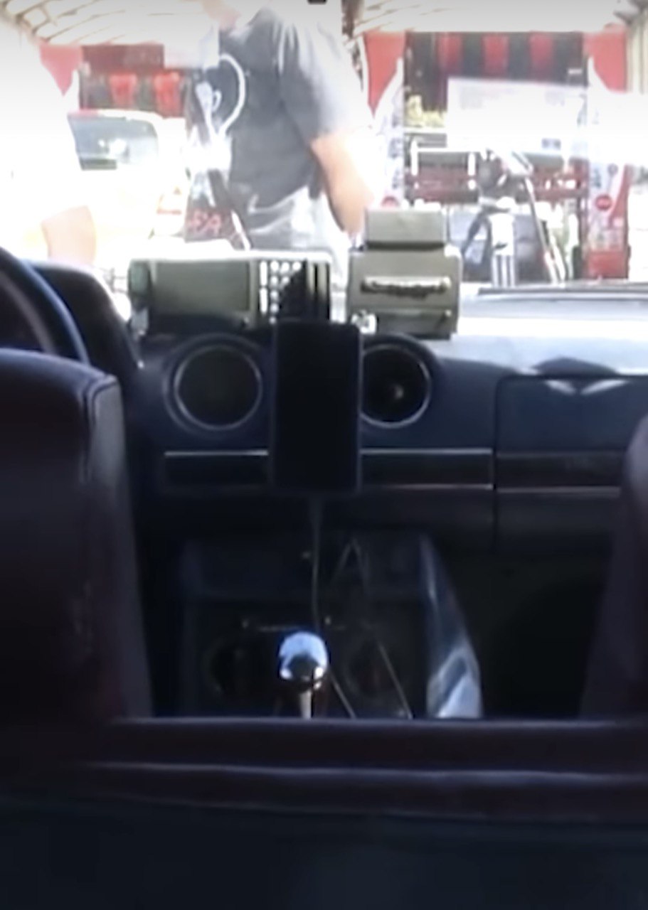 Unprecedented mileage: Mercedes-Benz W123 clocks over 7 million km and still running